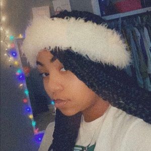 Meet your Posher, Antonia